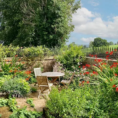 The Gatehouse Beckfoot Hall * Great Musgrave